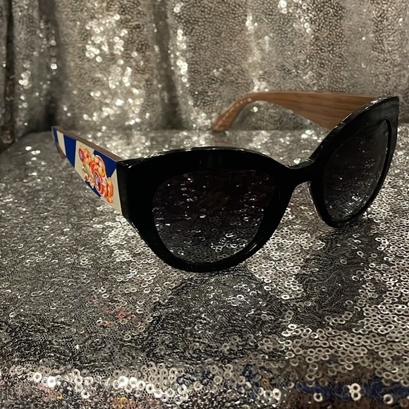 Dolce & Gabbana Full Inclusion Sunglasses - Picture 6 of 16